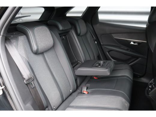 Peugeot 3008 1.6 HYBRID 225PK ALLURE PACK AUTOMAAT / NAVI / CLIMA / PDC / 18" LMV / CAMERA / KEYLESS / FULL-LE... ActivLease financial lease