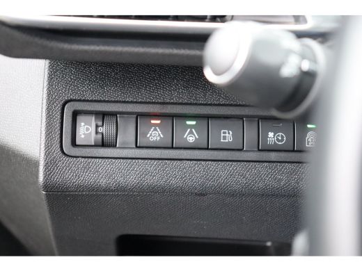 Peugeot 3008 1.6 HYBRID 225PK ALLURE PACK AUTOMAAT / NAVI / CLIMA / PDC / 18" LMV / CAMERA / KEYLESS / FULL-LE... ActivLease financial lease