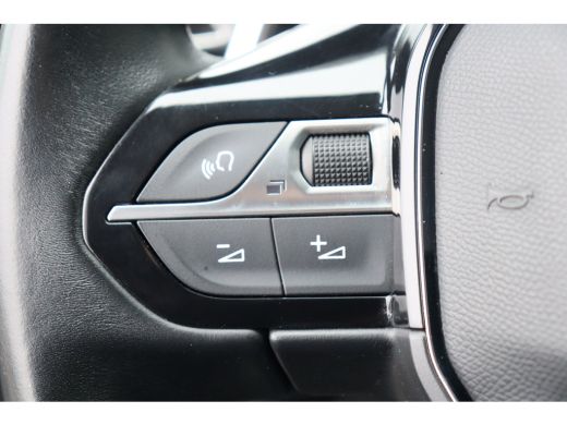 Peugeot 3008 1.6 HYBRID 225PK ALLURE PACK AUTOMAAT / NAVI / CLIMA / PDC / 18" LMV / CAMERA / KEYLESS / FULL-LE... ActivLease financial lease