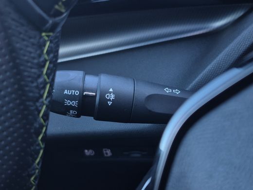 Peugeot 308 1.6 HYbrid 225 GT Pack Business Afneembare Trekhaak | Full options | Panoramadak | Massage Stoele... ActivLease financial lease