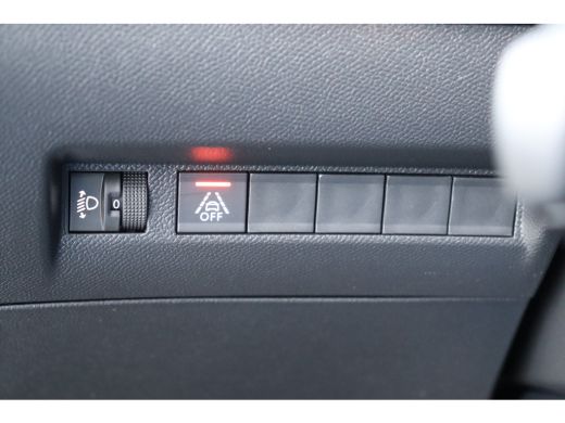 Peugeot e-208 EV 136PK ACTIVE PACK AUTOMAAT / NAVI / CLIMA / PDC / 16" LMV / CRUISECONTROL / I-COCKPIT / FULL-L... ActivLease financial lease