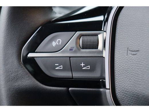 Peugeot e-208 EV 136PK ACTIVE PACK AUTOMAAT / NAVI / CLIMA / PDC / 16" LMV / CRUISECONTROL / I-COCKPIT / FULL-L... ActivLease financial lease