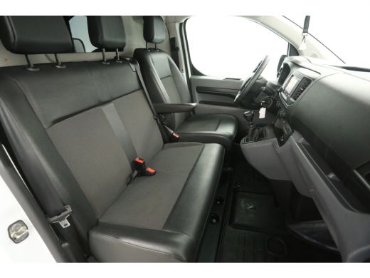 Peugeot Expert 2.0 BlueHDI L2H1 | Airco | Cruise | 3 Zits | Trekhaak | Carplay | Imperiaal | Parkeersens. ActivLease financial lease