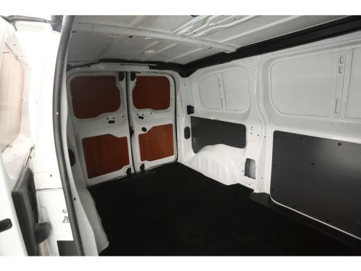 Peugeot Expert 2.0 BlueHDI L2H1 | Airco | Cruise | 3 Zits | Trekhaak | Carplay | Imperiaal | Parkeersens. ActivLease financial lease