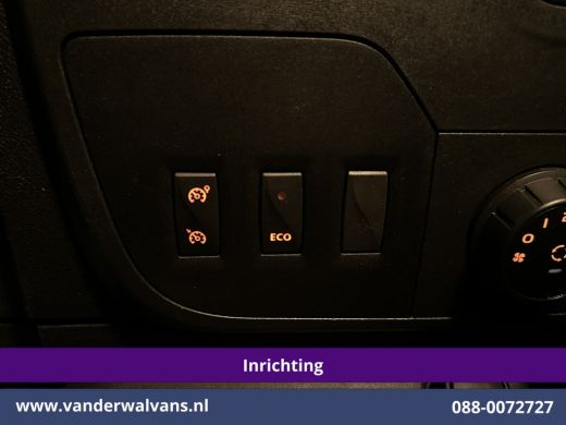 Renault Master 2.3 dCi 131pk L2H2 Inrichting Euro6 Airco | Imperiaal | Navigatie | Cruisecontrol | 2500kg Trekha... ActivLease financial lease