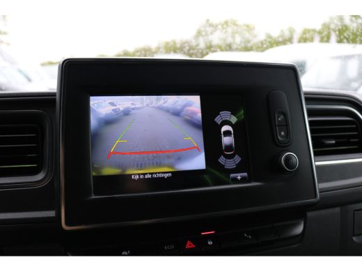 Renault Master 2.3 dCi 135pk L2 H2 Airco Navigatie Camera Trekhaak ActivLease financial lease