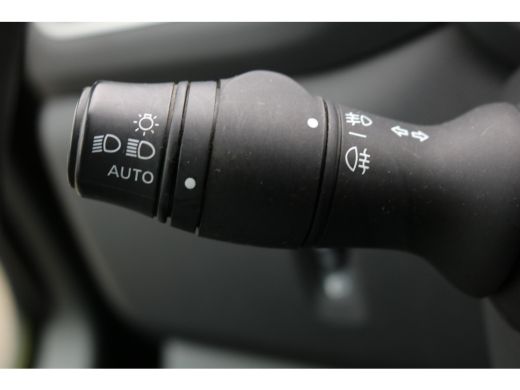 Renault Master 2.3 dCi 135pk L2 H2 Airco Navigatie Camera Trekhaak ActivLease financial lease