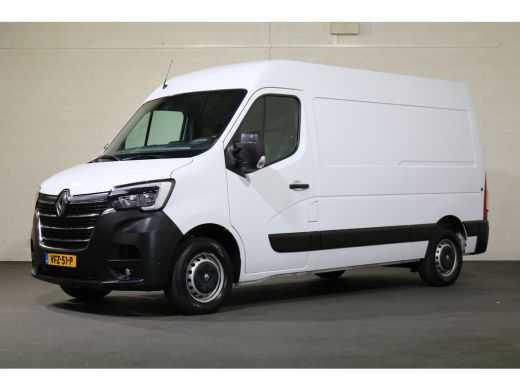 Renault Master 2.3 dCi 135pk L2 H2 Airco Navigatie Camera Trekhaak ActivLease financial lease