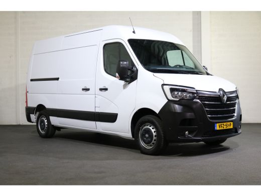 Renault Master 2.3 dCi 135pk L2 H2 Airco Navigatie Camera Trekhaak ActivLease financial lease