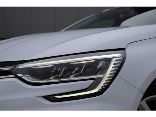 Renault M&eacute;gane Estate Estate 1.3 TCe/H6/Nw.model/1e eig./Camera/Carplay/Trekhaak/Cruise/Led ActivLease financial lease