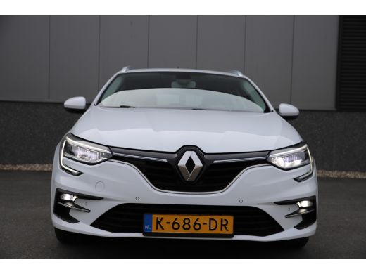 Renault M&eacute;gane Estate Estate 1.3 TCe/H6/Nw.model/1e eig./Camera/Carplay/Trekhaak/Cruise/Led ActivLease financial lease