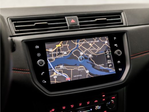 Seat Ibiza 1.0 TSI FR Intense Sport (APPLE CARPLAY, GROOT NAVI, CLIMATE, MODE KNOP, CAMERA, SPORTSTOELEN, GE... ActivLease financial lease