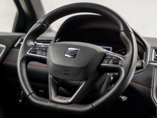 Seat Ibiza 1.0 TSI FR Intense Sport (APPLE CARPLAY, GROOT NAVI, CLIMATE, MODE KNOP, CAMERA, SPORTSTOELEN, GE... ActivLease financial lease