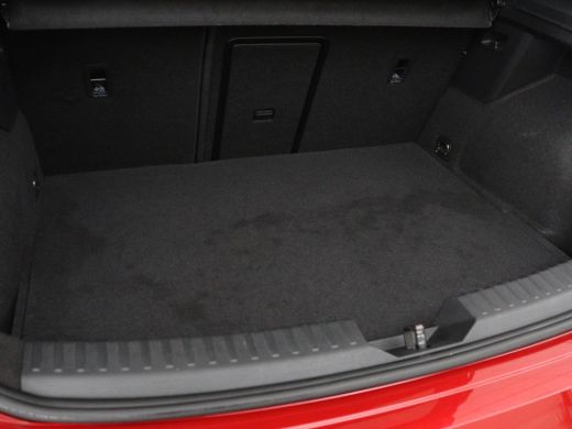 Seat Leon 1.4 TSI eHybrid PHEV FR | Stoel & stuurverwarming | Camera | Adaptive cruise | Carplay | Navigati... ActivLease financial lease