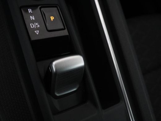 Seat Leon 1.4 TSI eHybrid PHEV FR | Stoel & stuurverwarming | Camera | Adaptive cruise | Carplay | Navigati... ActivLease financial lease