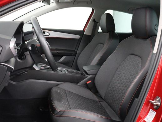 Seat Leon 1.4 TSI eHybrid PHEV FR | Stoel & stuurverwarming | Camera | Adaptive cruise | Carplay | Navigati... ActivLease financial lease