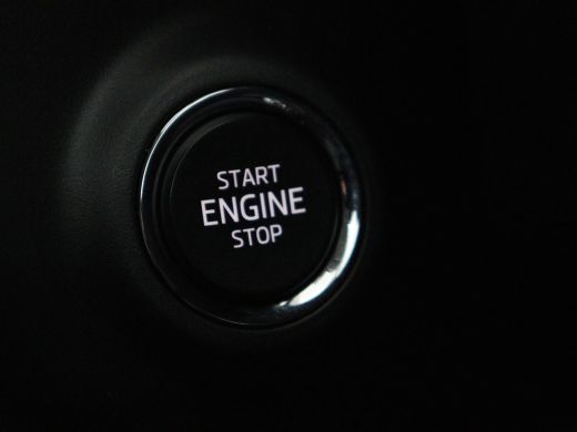 Skoda Octavia 1.4 TSI iV PHEV Business Edition | Adaptive cruise | Stuurverwarming | Carplay | Navigatie | Park... ActivLease financial lease