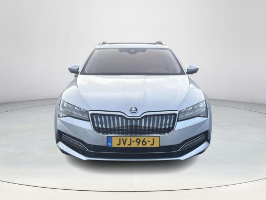 Skoda Superb 1.4 TSI PHEV iV Business Edition | 1.600 KG Trekgewicht | Panoramadak | Achteruitrijcamera | Park... ActivLease financial lease