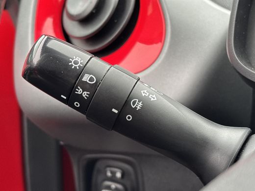 Toyota Aygo 1.0 VVT-i x-play | Apple CarPlay/Android auto | Achteruitrijcamera ActivLease financial lease