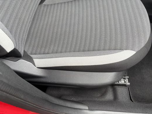 Toyota Aygo 1.0 VVT-i x-play | Apple CarPlay/Android auto | Achteruitrijcamera ActivLease financial lease