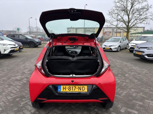 Toyota Aygo 1.0 VVT-i x-play | Apple CarPlay/Android auto | Achteruitrijcamera ActivLease financial lease