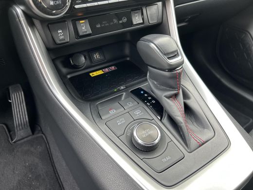 Toyota RAV4 2.5 Plug-in Hybrid AWD Style (Parkeersensoren - Camera) ActivLease financial lease