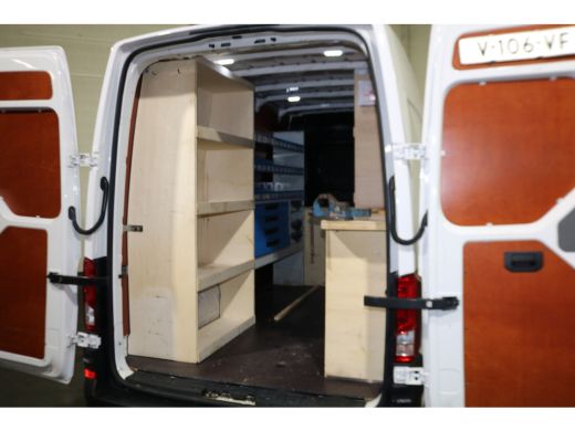 Volkswagen Crafter 2.0 TDI 177pk L3 H3 Automaat Airco Navigatie Camera Trekhaak ActivLease financial lease