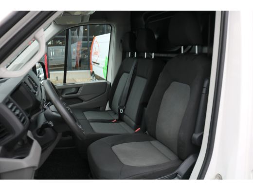 Volkswagen Crafter 2.0 TDI 177pk L3 H3 Automaat Airco Navigatie Camera Trekhaak ActivLease financial lease