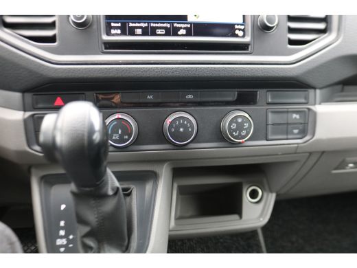 Volkswagen Crafter 2.0 TDI 177pk L3 H3 Automaat Airco Navigatie Camera Trekhaak ActivLease financial lease