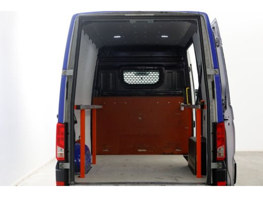 Volkswagen Crafter 35 2.0 TDI E6 L3H3 (L2H2) Comfortline AircoCamera Laadklep 05-2019 ActivLease financial lease