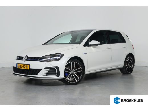 Volkswagen Golf 1.4 TSI PHEV GTE | LED | Camera | Leder | Memory | Sfeer Verlichting | Digital Cockpit | BLIS | K...