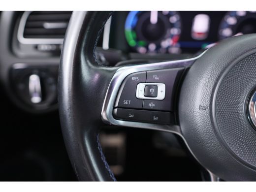 Volkswagen Golf 1.4 TSI PHEV GTE | LED | Camera | Leder | Memory | Sfeer Verlichting | Digital Cockpit | BLIS | K... ActivLease financial lease