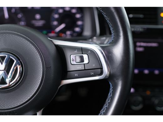 Volkswagen Golf 1.4 TSI PHEV GTE | LED | Camera | Leder | Memory | Sfeer Verlichting | Digital Cockpit | BLIS | K... ActivLease financial lease