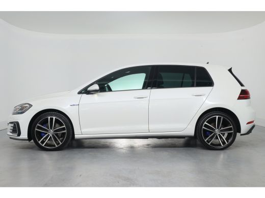 Volkswagen Golf 1.4 TSI PHEV GTE | LED | Camera | Leder | Memory | Sfeer Verlichting | Digital Cockpit | BLIS | K... ActivLease financial lease