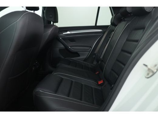 Volkswagen Golf 1.4 TSI PHEV GTE | LED | Camera | Leder | Memory | Sfeer Verlichting | Digital Cockpit | BLIS | K... ActivLease financial lease