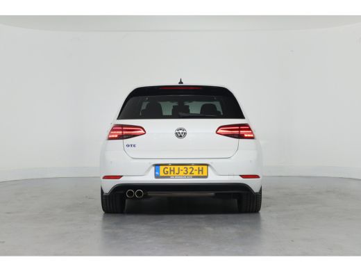 Volkswagen Golf 1.4 TSI PHEV GTE | LED | Camera | Leder | Memory | Sfeer Verlichting | Digital Cockpit | BLIS | K... ActivLease financial lease