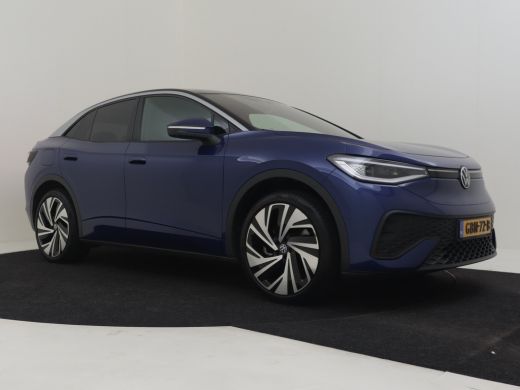 Volkswagen ID.5 Pro Business 77kWh 286pk | 360&deg; graden camera | Navigatie | Stoelverwarming | Elektrische achterk... ActivLease financial lease