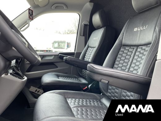Volkswagen Transporter 2.0TDI 150PK L1H1 BULLI Automaat Leer Trekhaak Camera Adaptive cruise LED ActivLease financial lease