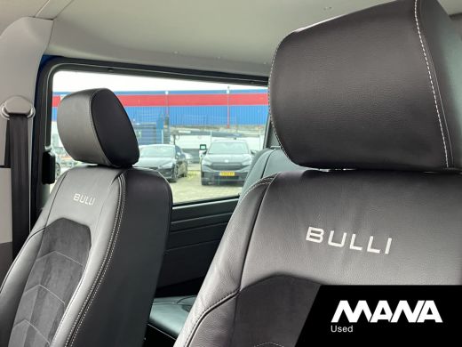 Volkswagen Transporter 2.0TDI 150PK L2H1 DC BULLI Automaat Adaptive cruise LED Alcantara Camera Trekhaak ActivLease financial lease