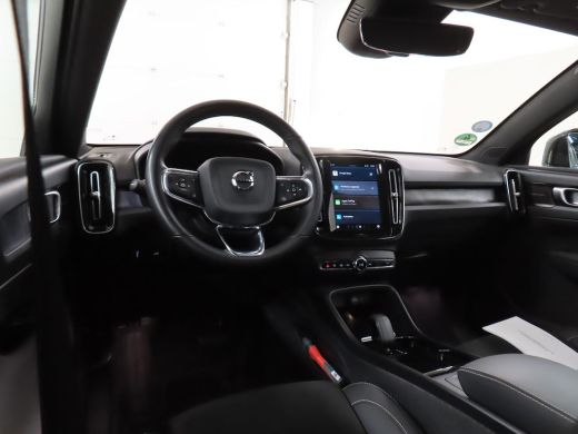 Volvo  C40 408PK Recharge Twin Ultimate 78 kWh | Trekhaak | 20'' | HK Audio | Pixel Led | 360 ActivLease financial lease