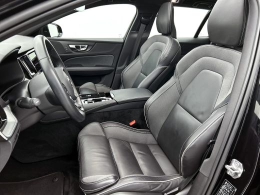 Volvo  V60 2.0 T8 Hybride SOH 94% AWD R-Design / Panoramadak / Leder / Navigatie / Adap. Cruise / Pdc.V+A / ... ActivLease financial lease