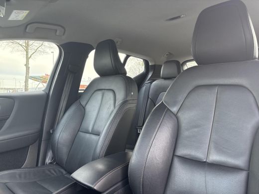 Volvo  XC40 1.5 T5 Recharge Inscription | 1.800 KG Trekgewicht| Achteruitrijcamera | Parkeersensoren | ActivLease financial lease