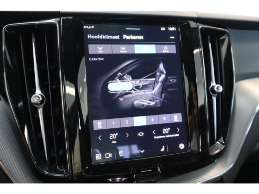 Volvo  XC60 T6 350PK Plus Black Edition | Trekhaak | 360 | Getint Glas | Adap Cruise | HK Audio. | Blis ActivLease financial lease