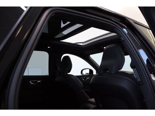 Volvo  XC60 T6 350PK Plus Black Edition | Trekhaak | 360 | Getint Glas | Adap Cruise | HK Audio. | Blis ActivLease financial lease