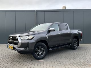 Toyota Hilux 2.4 D-4D AUTOMAAT / 4x4 / 1e EIG. / 3.500 KG AHG / CAMERA / TREKHAAK / ECC / CRUISE / CARPLAY