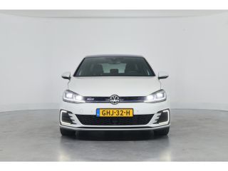 Volkswagen Golf 1.4 TSI PHEV GTE | LED | Camera | Leder | Memory | Sfeer Verlichting | Digital Cockpit | BLIS | K...