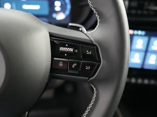 Alfa Romeo Junior Ibrida Sport Speciale, (2026) | Bi-color dak | Elektrisch bediend panoramisch schuifdak | Techno ... ActivLease financial lease