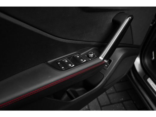 Audi Q2 35 TFSI S Edition 150 PK | Trekhaak | Achteruitrijcamera | Matrix LED Koplampen | Luxe Lederen Be... ActivLease financial lease