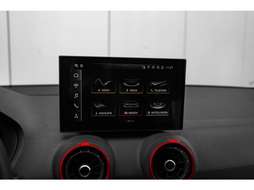 Audi Q2 35 TFSI S Edition 150 PK | Trekhaak | Achteruitrijcamera | Matrix LED Koplampen | Luxe Lederen Be... ActivLease financial lease