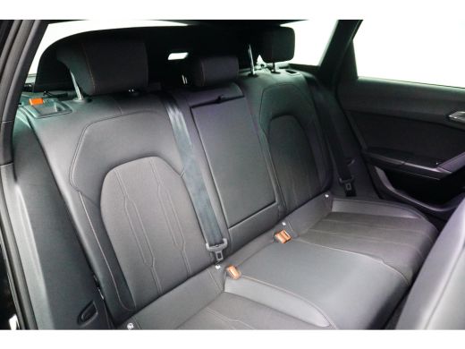 CUPRA Leon Sportstourer 1.5 e-Hybrid 204 pk 6-DSG | Achteruitrijcamera | Elektrische achterklep | Stoel/stuur verwarming ActivLease financial lease